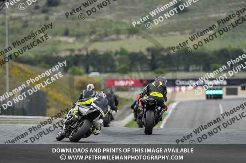 cadwell no limits trackday;cadwell park;cadwell park photographs;cadwell trackday photographs;enduro digital images;event digital images;eventdigitalimages;navarra;no limits trackdays;peter wileman photography;racing digital images;trackday digital images;trackday photos